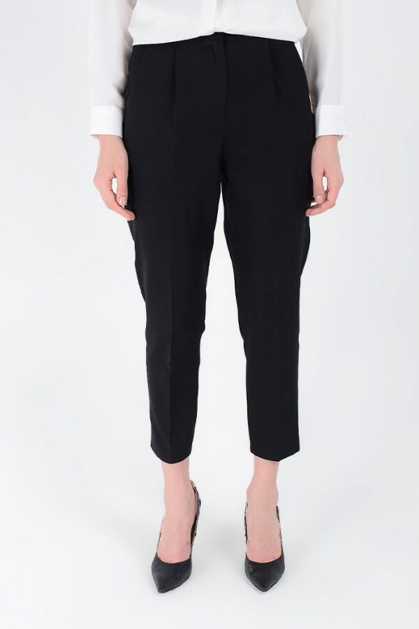 0201 Karottenlange Hose Schwarz - 7