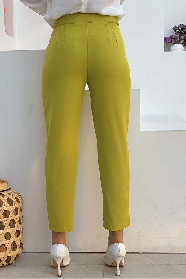 Bleistifthose mit Reißverschlusstasche und detaillierten Details 0201 Ölgrün - 4