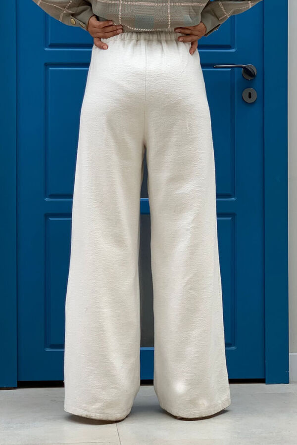 Cachet-Hose mit Reißverschlusstaschen und detaillierten Details 0272 Ecru - 6