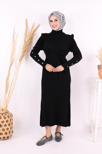 Kolları Metal Zımba Detay Omuz Kısımları Fırfırlı Yarım Boğaz Kendinden Şerit Görünümlü Triko Elbise 22204 Siyah - Bym Fashion