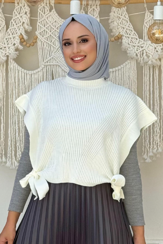 Yan Kısımları Bağlama Detaylı Kolsuz Triko Kazak 22237 Ekru - Bym Fashion