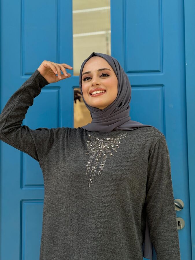 Göğüs Kısmı Taşlı İşleme Detay Triko Elbise 23317 Antrasit - 4