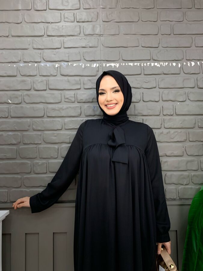 Chiffon-Tunika mit Kragendetail, taillierten Ärmeln und Bündchen, 2454, Schwarz - 8