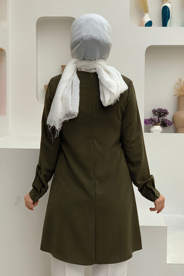 Lange Tunika mit Rundhalsausschnitt, 2649 Khaki, mit Knöpfen an den Ärmelbündchen - 4