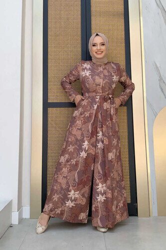 Göğüs Kısmı Gizli Düğmeli Bel Kuşaklı Baskı Desenli Tulum 3486 Kahverengi - Bym Fashion