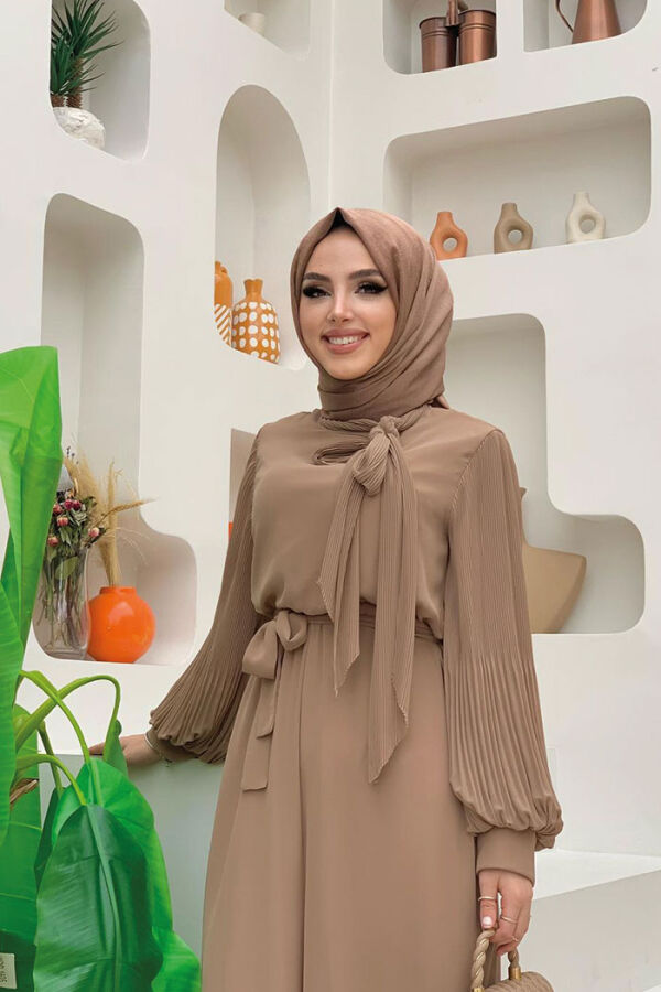 Kol ve Yaka Pilise Detaylı Bel Kuşaklı Şifon Tulum 3507 Vizon - 8
