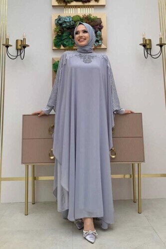 Omuz Kısımları Güpür Taş İşlemeli Pelerin Elbise Takım 3538 Gri - Bym Fashion