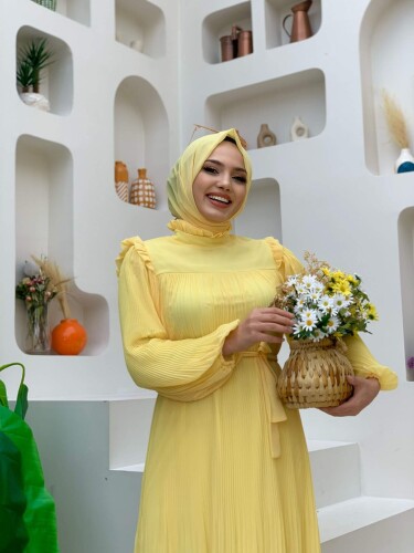 Piliseli Fırfır Görünümlü Bel Kuşaklı Şifon Elbise 3628 Sarı - 8