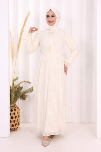 Piliseli Omuz Kısmı Dantel Görünümlü Yaka Detay Elbise 3726 Ekru 
