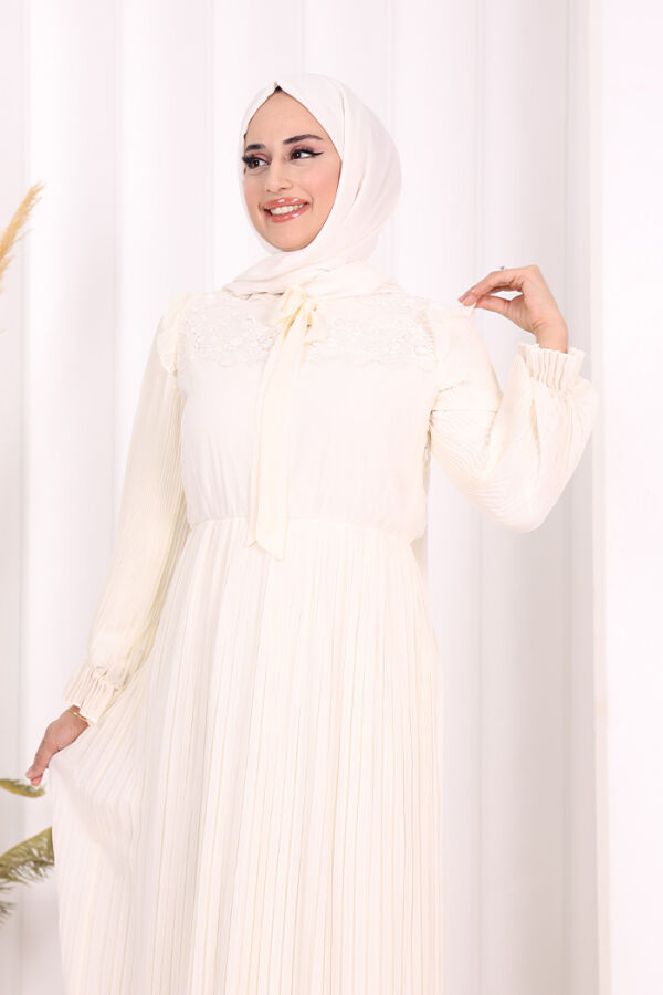 Piliseli Omuz Kısmı Dantel Görünümlü Yaka Detay Elbise 3726 Ekru - 4