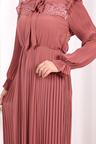 Piliseli Omuz Kısmı Dantel Görünümlü Yaka Detay Elbise 3726 Gül Kurusu - 6