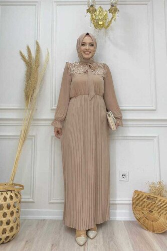 Piliseli Omuz Kısmı Dantel Görünümlü Yaka Detay Elbise 3726 Taş - Bym Fashion