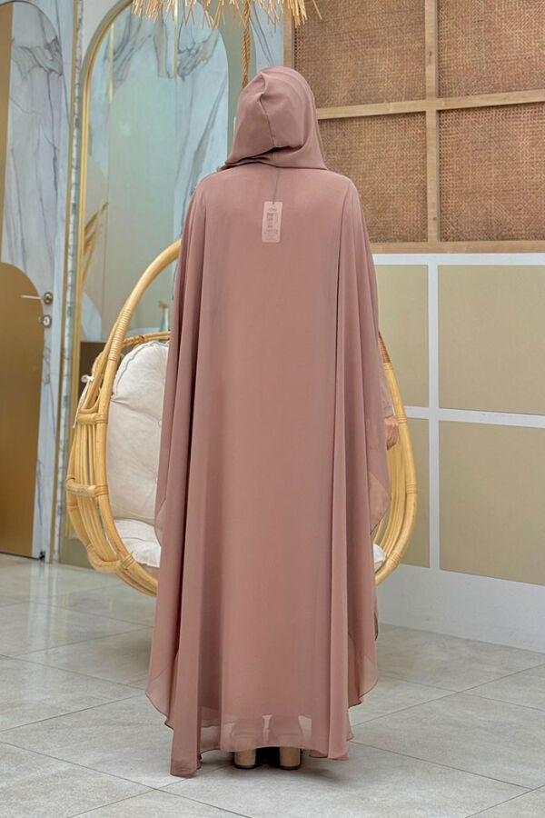 Abendkleid-Anzug aus Chiffon mit Cape und Steinstickerei und Kapuze, 3779 Nerz - 2