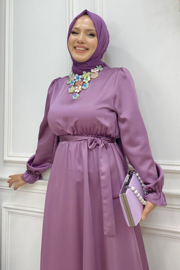 فستان سهرة ساتان سادة بتفاصيل وشاح الخصر 3791 بنفسجي - 8