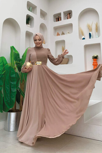 İki Renkli Şifon Bel Kemer Aksesuarlı Büyük Beden Abiye Elbise 3806-1 Vizon - Bym Fashion