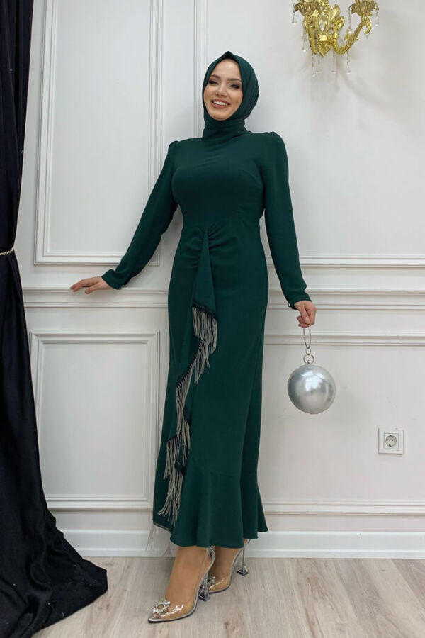 سلسلة أمامية مزينة بشرابة على شكل سمكة فستان سهرة 3810 زمردي - 5
