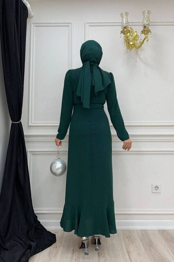 سلسلة أمامية مزينة بشرابة على شكل سمكة فستان سهرة 3810 زمردي - 6