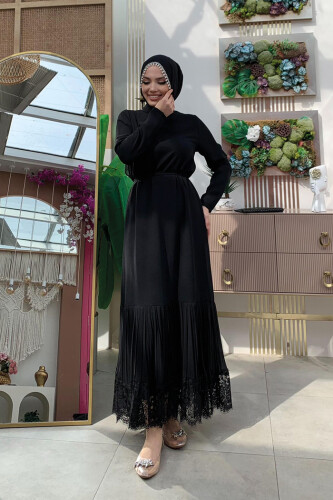 Etek Ucu Piliseli Dantel Görünümlü Kuşaklı Elbise 3890 Siyah - Bym Fashion