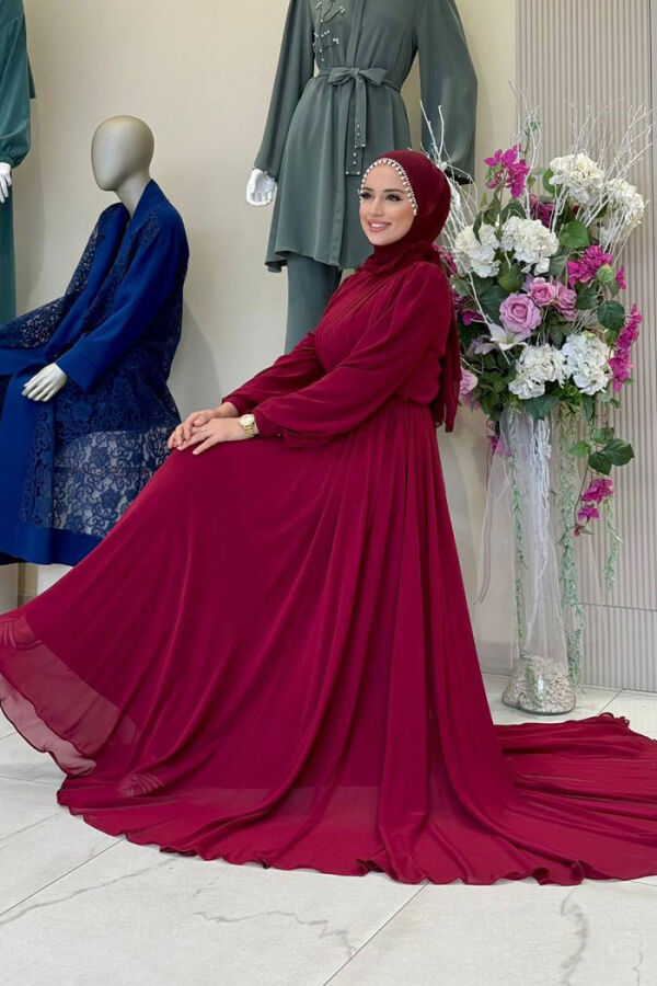 Halbhalsausschnitt, detaillierte Vorderseite, mehrlagiges, gefüttertes Chiffon-Abendkleid 4976 Weinrot - 2