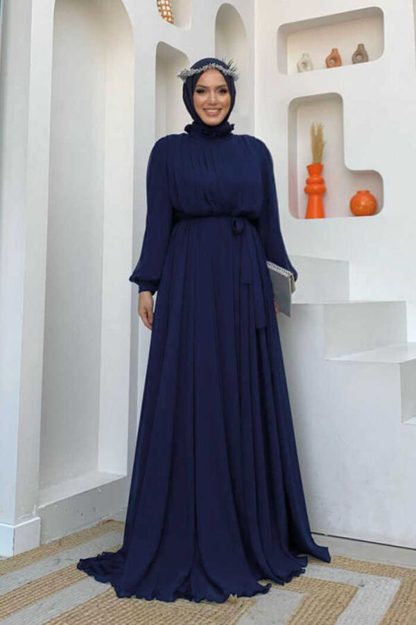 Halbhalsausschnitt, detaillierte Vorderseite, mehrlagiges, gefüttertes Chiffon-Abendkleid 4976, Marineblau - 1