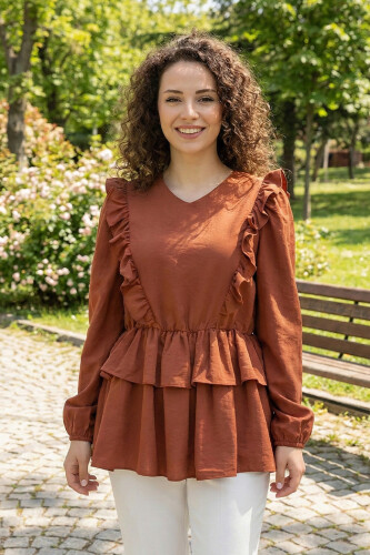 Gestufte Bluse mit Rüschendetail und elastischem Bund 5207 Braun