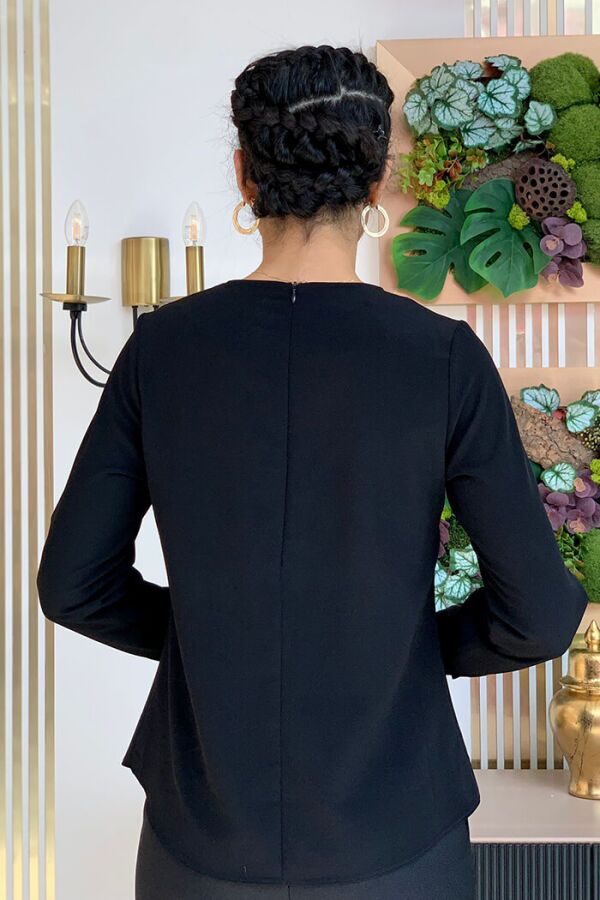 Kurze Unterwäschebluse mit geradem Rundhalsausschnitt und Manschettenknöpfen, 5298, Schwarz - 4