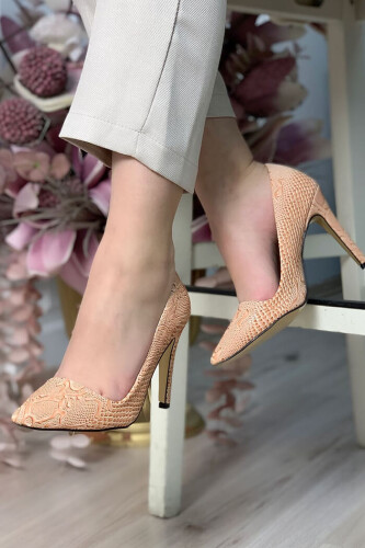 6536 Kabartma Desenli Stiletto Somon - Bym Fashion