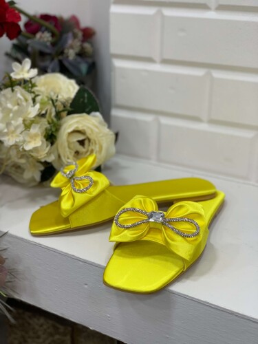 6557 Saten Taşlı Terlik Sarı - Bym Fashion