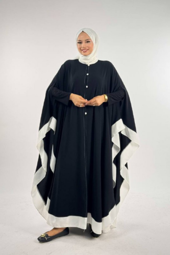 Düğme Detaylı Pelerin 70024 Siyah-Ekru - Bym Fashion