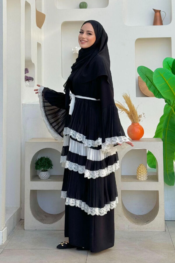 Kol Manşetleri ve Eteği Kat Kat Dantel Görünümlü Abaya 7807 Siyah - 3