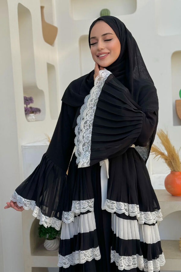 Kol Manşetleri ve Eteği Kat Kat Dantel Görünümlü Abaya 7807 Siyah - 4