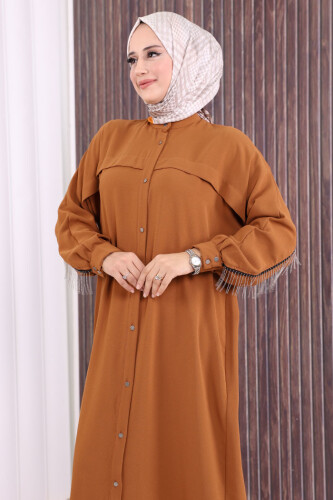 سلسلة خلفية مزينة بشراشيب وأزرار من الأسفل وياقة الخفاش 7822 طابا - 5