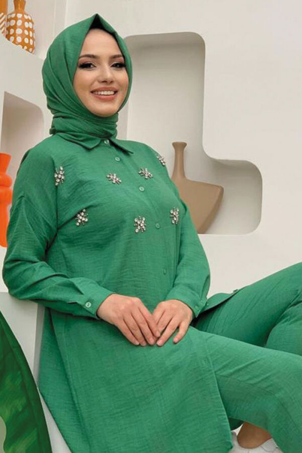 Taş Detaylı Düğmeli Tunik ve Pantolonlu İkili Takım 8404 Zümrüt - 8