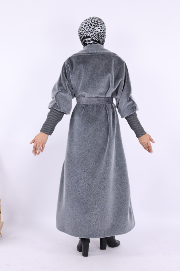 Bel Kuşaklı Yaka Taş Broş Detaylı Uzun Kaban 7923 Gri - 4