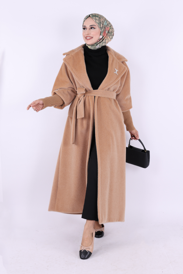 Bel Kuşaklı Yaka Taş Broş Detaylı Uzun Kaban 7923 Vizon - 4