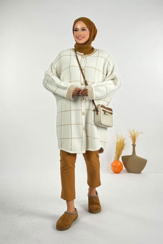 Kare Çizgili Düğmeli Hırka 18329 Ekru - Bym Fashion