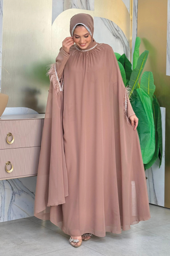 Püsküllü Yakası Taş Detaylı Abayalı Elbise Takım 8494 Vizon - Bym Fashion