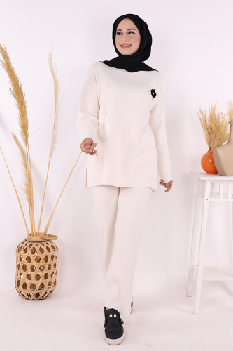 Taş ve Çiçek Detaylı Triko Takım 1655 Taş - Bym Fashion