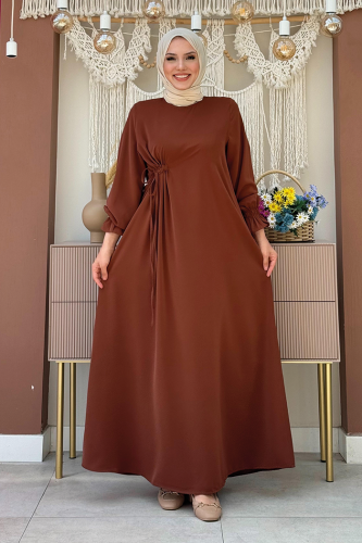 Tek Tarafı Yandan Büzmeli Elbise 6017 Kahverengi - Bym Fashion